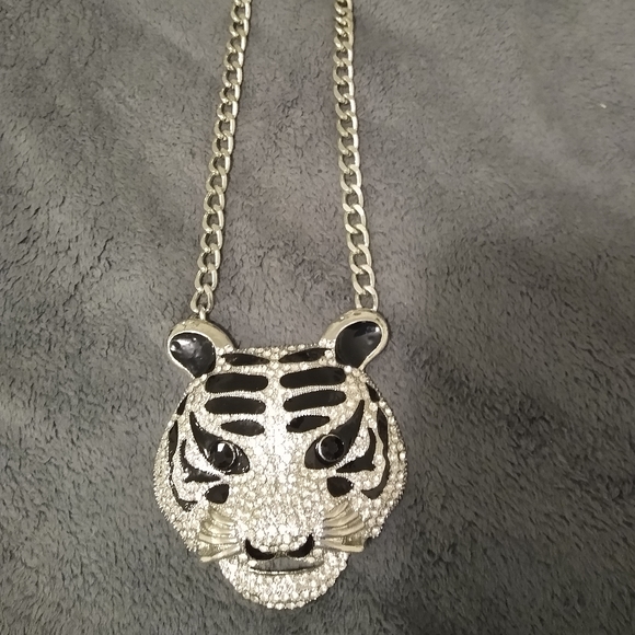 Necklace - Picture 2 of 2